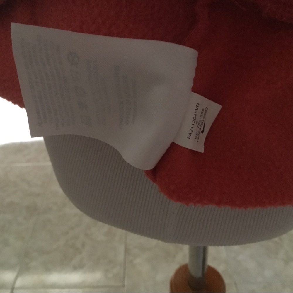 HOST PICK- NIKE THERMA-FIT HOODIE/ SIZE S - Picture 8 of 9
